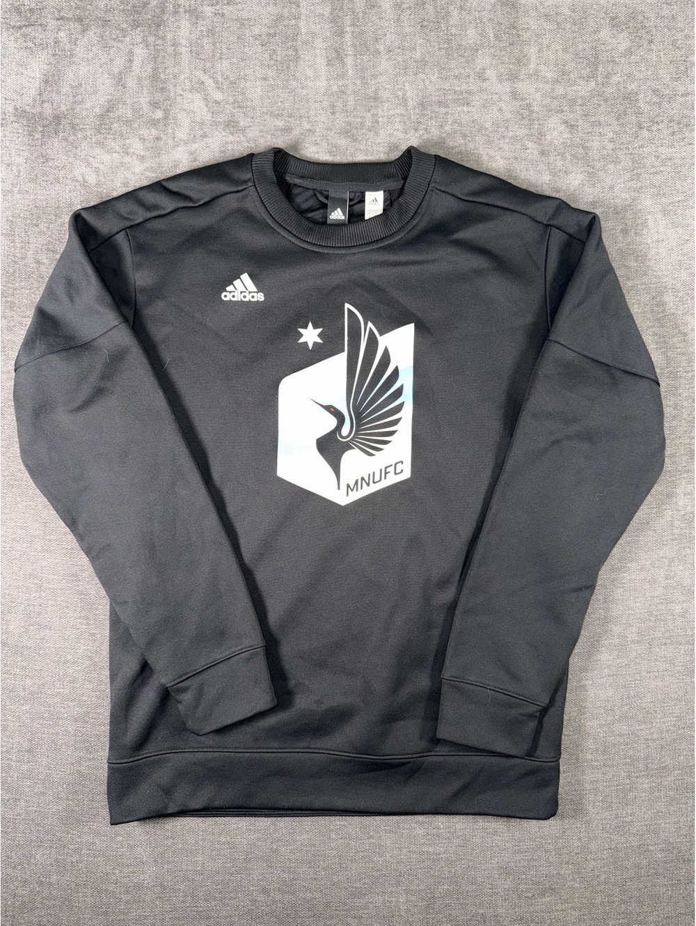 Adidas MN United FC Black Crewneck Sweatshirt Medium